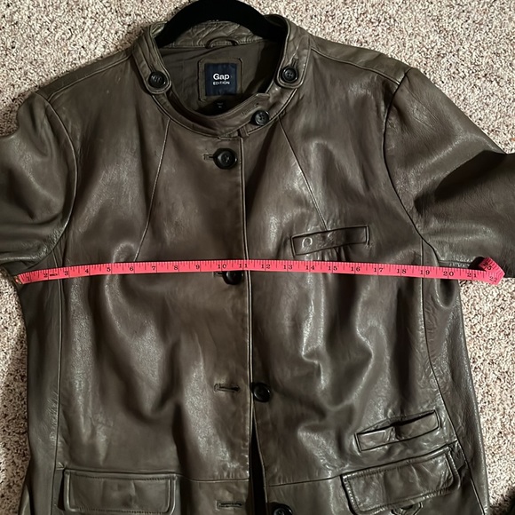 Leather jacket - Picture 6 of 8